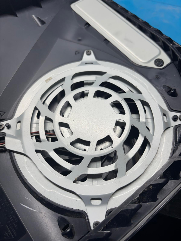 After cleaning the PS5 fan